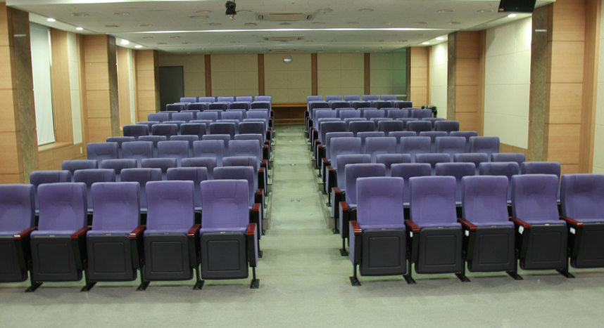 AI·SW융합대학 세미나실 사진1